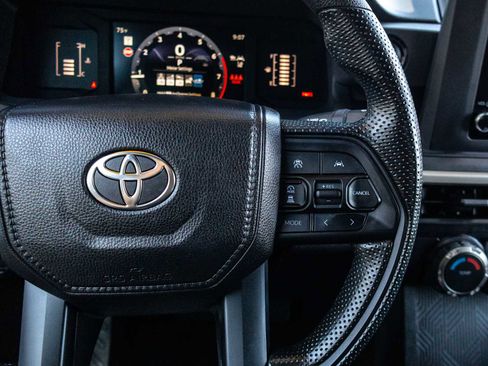 Used 2025 Toyota Tacoma SR w/ SR Upgrade Package AWD/4WD image 41