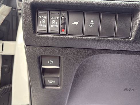 Used 2025 Honda Odyssey Sport-L image 13