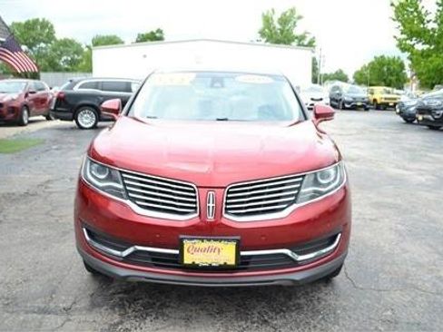 Used 2016 Lincoln MKX Reserve w/ Technology Package AWD/4WD image 3