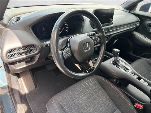 Used 2023 Honda HR-V Sport image 9