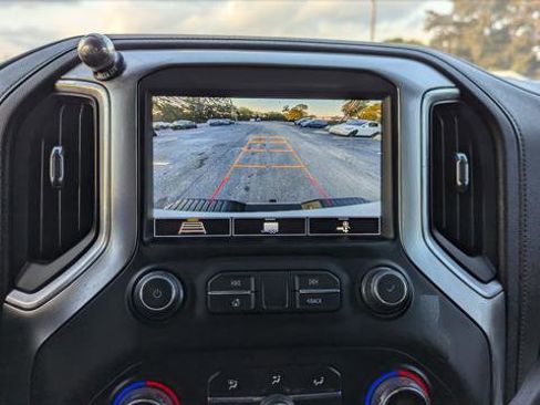 Used 2020 Chevrolet Silverado 2500 LT w/ Convenience Package image 29