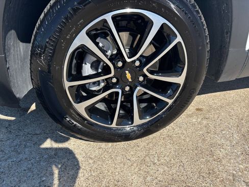 Used 2025 Chevrolet TrailBlazer LT image 28