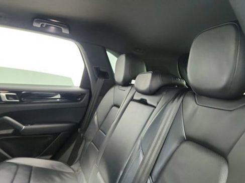 Used 2019 Porsche Cayenne image 29