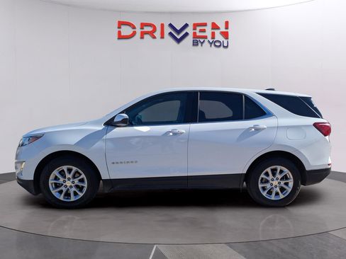 Used 2020 Chevrolet Equinox LT image 2