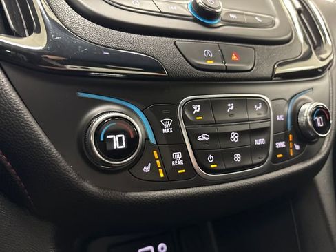 Used 2024 Chevrolet Equinox RS image 43