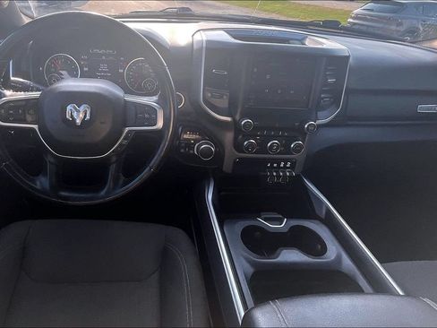 Used 2022 Chevrolet Silverado 2500 Custom w/ Custom Value Package AWD/4WD image 15