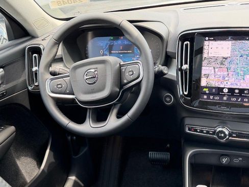 New 2026 Volvo XC40 B5 Plus w/ Protection Package Premier AWD/4WD image 6