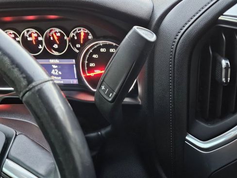 Used 2022 Chevrolet Silverado 2500 LT w/ Convenience Package image 12