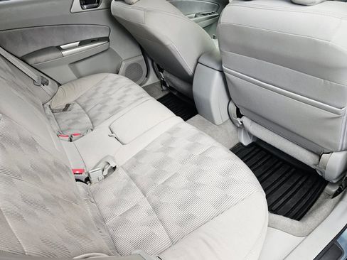 Used 2010 Subaru Forester 2.5X Premium image 8