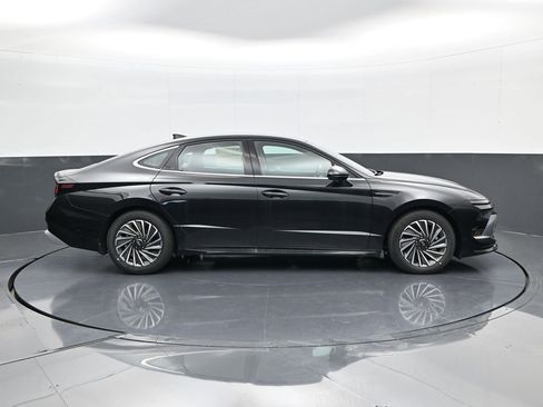 Certified 2025 Hyundai Sonata SEL FWD image 4