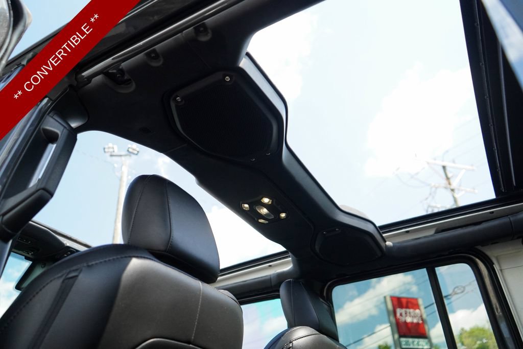 Used 2021 Jeep Wrangler Unlimited Sahara AWD/4WD image 13