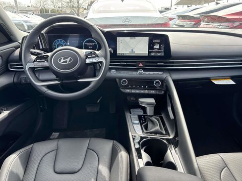 New 2026 Hyundai Elantra Limited FWD image 7