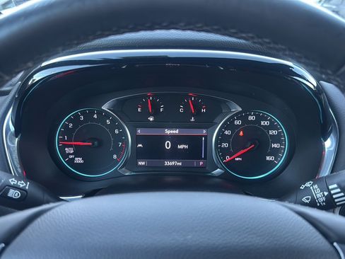 Used 2023 Chevrolet Traverse LT FWD image 30