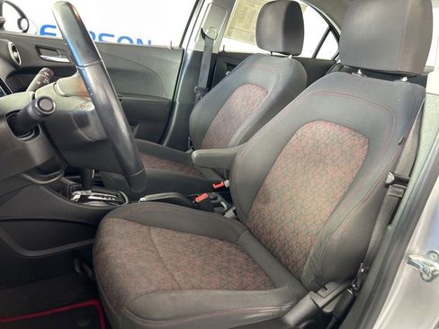 Used 2018 Chevrolet Sonic LT w/ Fun and Sun With RS Package FWD image 29