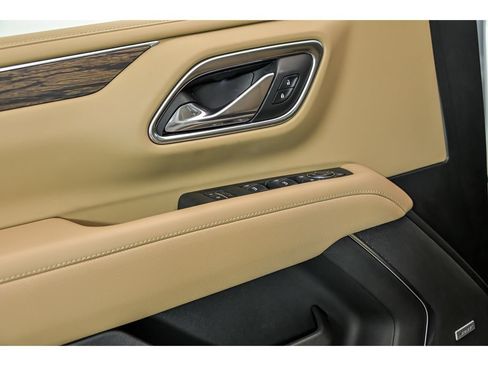 Used 2024 Chevrolet Tahoe Premier w/ Advanced Technology Package AWD/4WD image 10