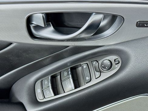 Used 2023 INFINITI Q50 Luxe w/ Cargo Package RWD image 22