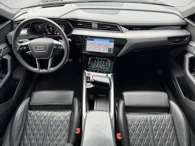 Used 2022 Audi e-tron S Prestige AWD/4WD image 20