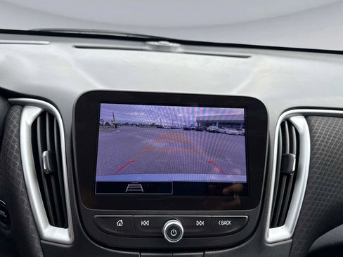 Used 2024 Chevrolet Malibu LT image 25