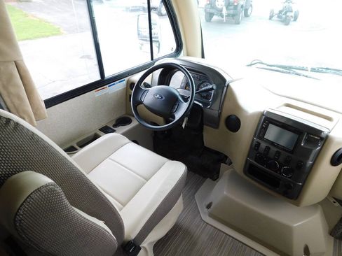 Used 2017 Ford E-450 and Econoline 450 Super Duty w/ A/C Prep Package RWD image 21