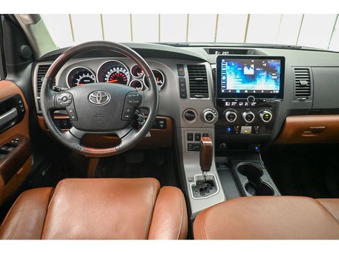 Used 2012 Toyota Sequoia Platinum image 36