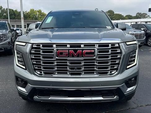 New 2026 GMC Yukon Denali AWD/4WD image 4