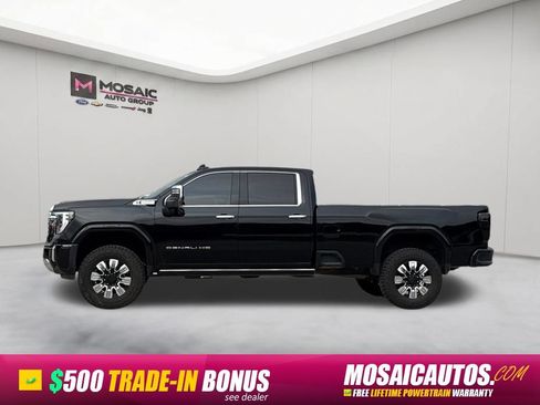 Used 2025 GMC Sierra 3500 Denali w/ Denali Reserve Package AWD/4WD image 4