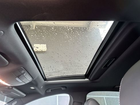 Used 2022 Mercedes-Benz E 350 Sedan image 16