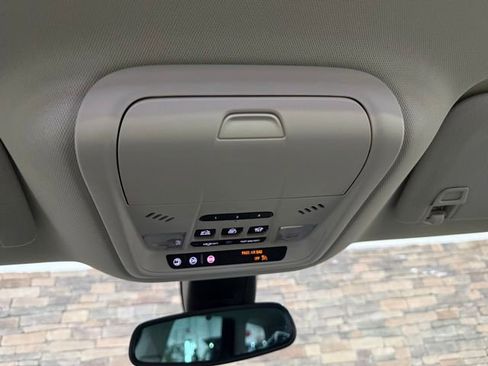 Used 2024 Buick Enclave Essence w/ Experience Buick Package FWD image 27