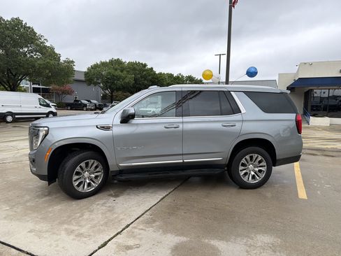 Used 2025 GMC Yukon Denali AWD/4WD image 14