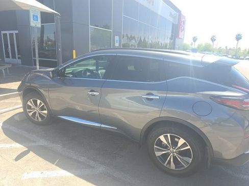 Used 2020 Nissan Murano SV w/ Premium Package image 9