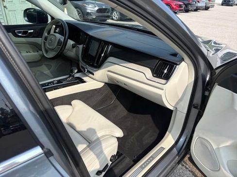 Used 2019 Volvo XC60 T5 Inscription w/ Protection Package AWD/4WD image 37