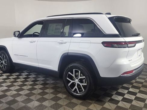 New 2025 Jeep Grand Cherokee Limited image 5