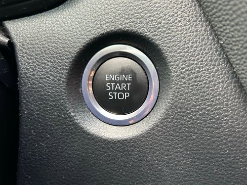 Certified 2023 Toyota Corolla SE image 27