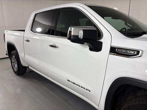 Certified 2025 GMC Sierra 1500 SLT AWD/4WD image 14