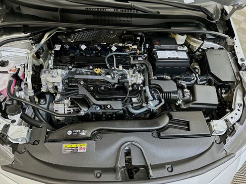 Used 2025 Toyota Corolla LE image 33