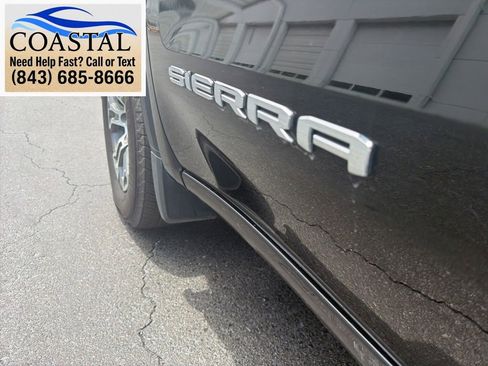 Used 2025 GMC Sierra 1500 SLT AWD/4WD image 3