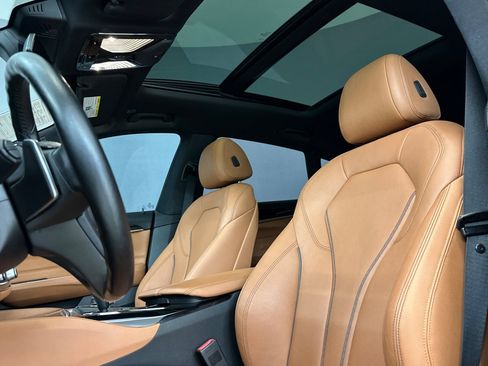 Used 2018 BMW 640i Gran Turismo xDrive image 15