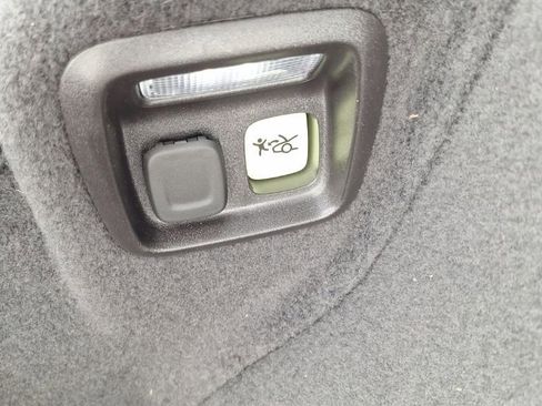 Used 2023 Chevrolet Corvette Stingray Coupe w/ 1LT image 20