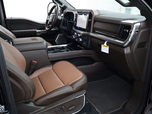 Used 2026 Ford F450 King Ranch w/ Chrome Package image 33