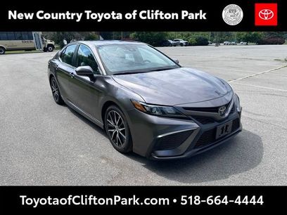 Used 2021 Toyota Camry SE w/ Cold Weather Package