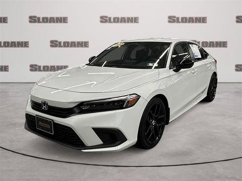 Used 2022 Honda Civic Sport image 1