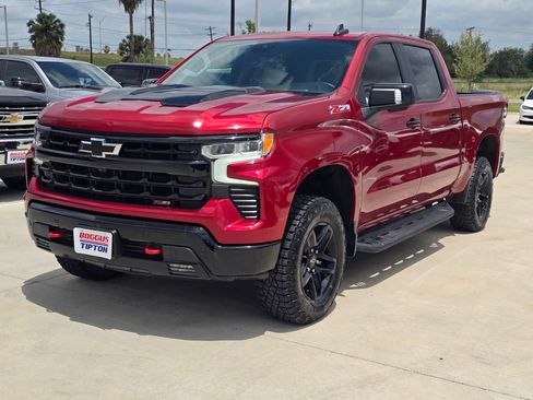 Used 2024 Chevrolet Silverado 1500 LT Trail Boss w/ LT Trail Boss Premium Package AWD/4WD image 10