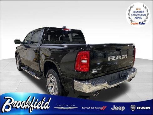 Used 2017 RAM 1500 Big Horn image 5