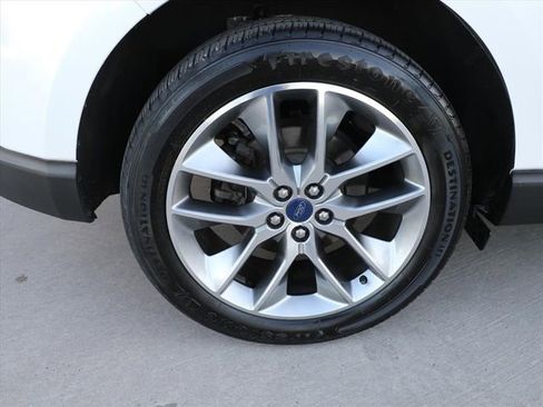 Used 2017 Ford Edge Titanium w/ Equipment Group 301A image 7