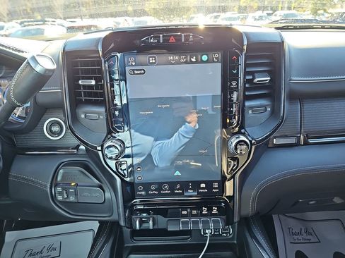 Used 2022 RAM 2500 Limited image 25