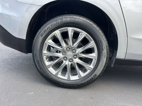 Used 2021 Buick Enclave Essence w/ Sound and Sites Package image 7