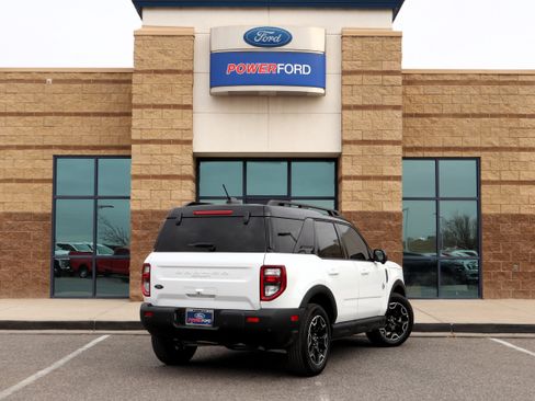 New 2025 Ford Bronco Sport Outer Banks w/ Outer Banks Tech Package+ image 6