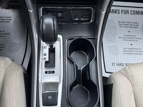 Used 2021 Subaru Ascent Premium w/ Convenience Package AWD/4WD image 28