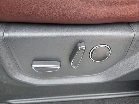 Certified 2024 Ford Expedition Max Limited image 16