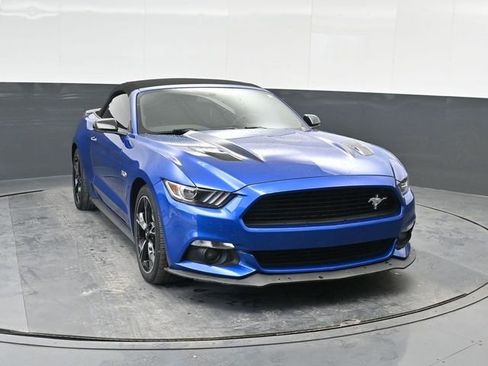 Used 2017 Ford Mustang GT Premium image 6